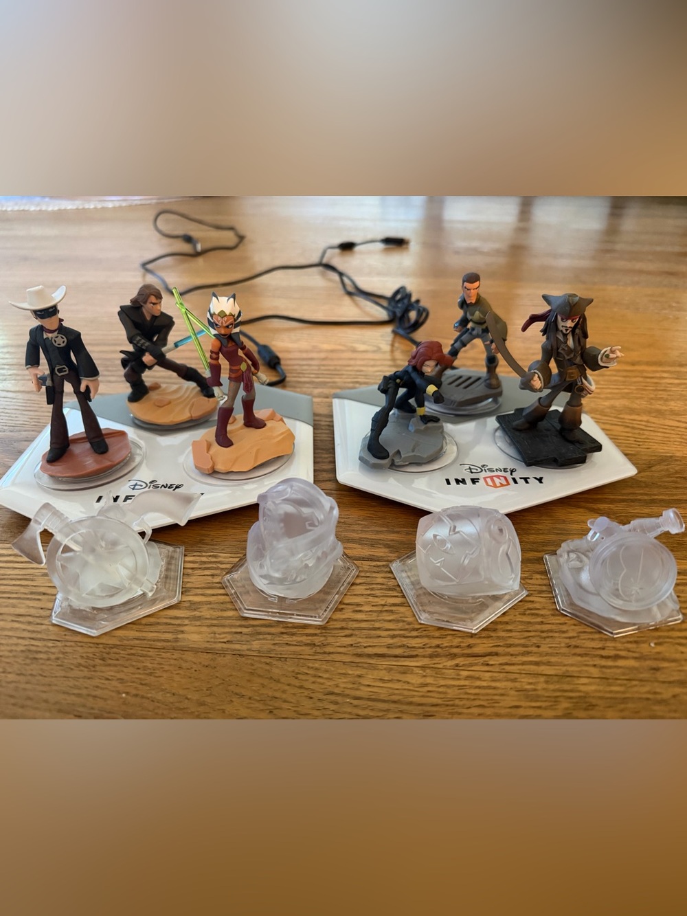 Disney Xfinity Toy Figure Set with White Display Bases for Video Game 🎮